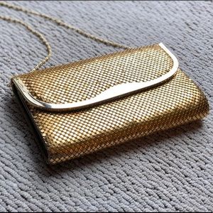 Vintage Gold Mesh Metal Purse Shoulder Clutch Bag